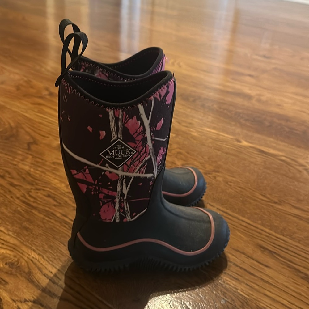 Muck boots